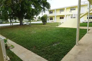 5400 Hollywood Blvd, Hollywood, FL 33021 - Photo 1