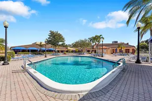 9041 Sunrise Lakes Blvd, Sunrise, FL 33322 - Photo 20