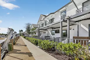 4458 E Aqua Bella Ln, Fort Lauderdale, FL 33312 - Photo 50