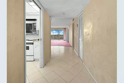 605 Oaks Drive #703, Pompano Beach, FL 33069 - Photo 20