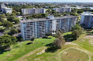 605 Oaks Dr, Pompano Beach, FL 33069 - Photo 34