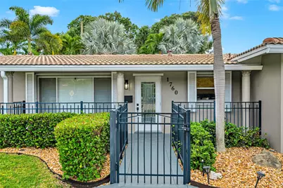 1760 NE 40th Court, Oakland Park, FL 33334 - Photo 8