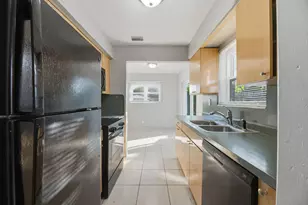 5649 SW 36th Ct, West Park, FL 33023 - Photo 10