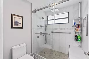 9129 N Vineyard Lake Dr, Plantation, FL 33324 - Photo 36