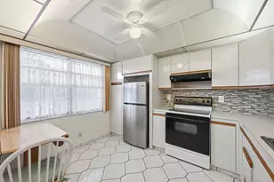 2302 Lucaya Ln, Coconut Creek, FL 33066 - Photo 12