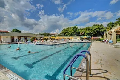 2302 Lucaya Lane #E3, Coconut Creek, FL 33066 - Photo 22