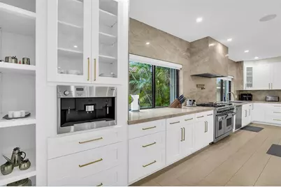 319 S Riverside Drive, Pompano Beach, FL 33062 - Photo 6