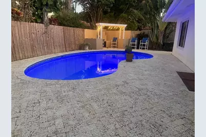 2200 NE 32nd Avenue, Fort Lauderdale, FL 33305 - Photo 2