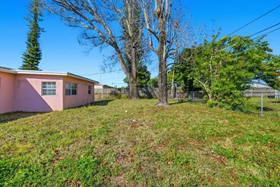 1520 SW 68th Way, North Lauderdale, FL 33068 - Photo 26