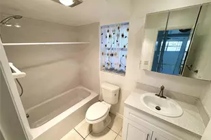 8130 Sunrise Lakes, Sunrise, FL 33322 - Photo 14