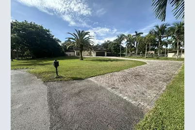 11460 SW 1st Court, Plantation, FL 33325 - Photo 4