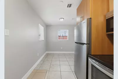 1000 N 71st Avenue, Hollywood, FL 33024 - Photo 16