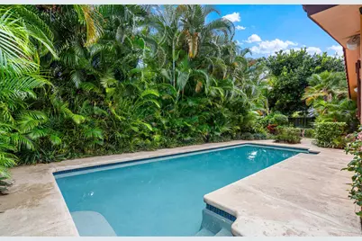 708 NW 6th Drive, Boca Raton, FL 33486 - Photo 6