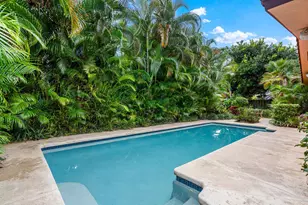 708 NW 6th Dr, Boca Raton, FL 33486 - Photo 6