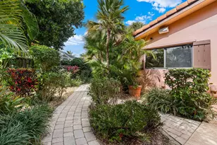 708 NW 6th Dr, Boca Raton, FL 33486 - Photo 8