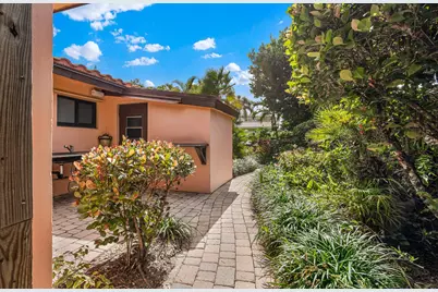 708 NW 6th Drive, Boca Raton, FL 33486 - Photo 46