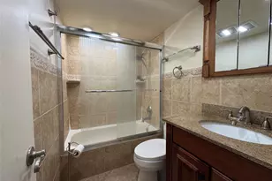 2021 Ashby D, Deerfield Beach, FL 33442 - Photo 10