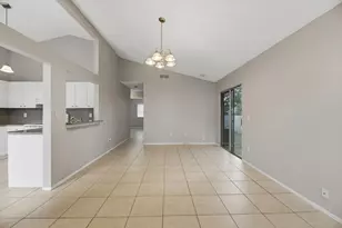 8666 SW 14th St, Pembroke Pines, FL 33025 - Photo 12