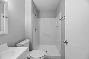 8666 SW 14th St, Pembroke Pines, FL 33025 - Photo 22
