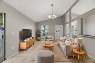 8666 SW 14th St, Pembroke Pines, FL 33025 - Photo 2