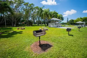 290 Farnham M, Deerfield Beach, FL 33442 - Photo 28
