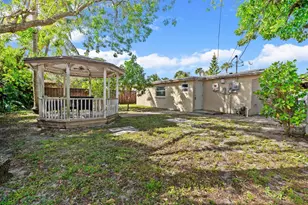 5554 SW 6th St, Margate, FL 33068 - Photo 20