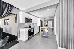 537 NW 45th St, Fort Lauderdale, FL 33309 - Photo 30