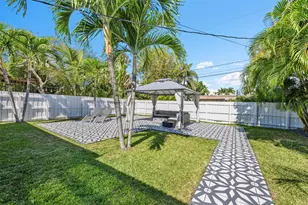 537 NW 45th St, Fort Lauderdale, FL 33309 - Photo 16