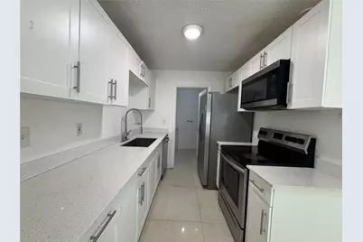 970 SW 76th Avenue #3, North Lauderdale, FL 33068 - Photo 2
