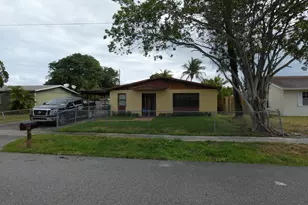 2350 NW 1st St, Boynton Beach, FL 33435 - Photo 4