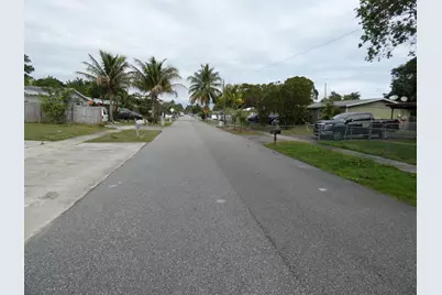 2350 NW 1st Street, Boynton Beach, FL 33435 - Photo 2