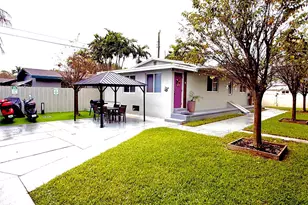 720 NE 7th St, Hallandale Beach, FL 33009 - Photo 2