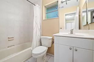 2229 Nova Village Dr, Davie, FL 33317 - Photo 8