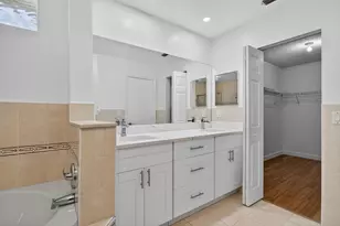 3385 Seabreeze Ln, Margate, FL 33063 - Photo 16