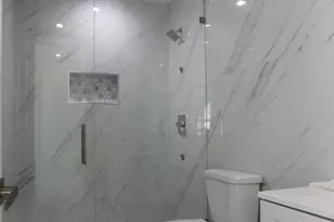 2421 NE 201st St, Miami, FL 33180 - Photo 14