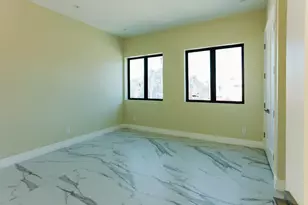 2421 NE 201st St, Miami, FL 33180 - Photo 20
