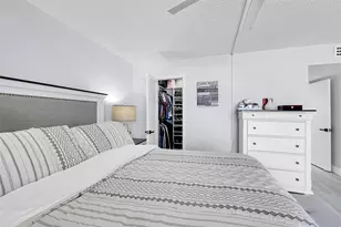 801 S Ocean Dr, Hollywood, FL 33019 - Photo 32