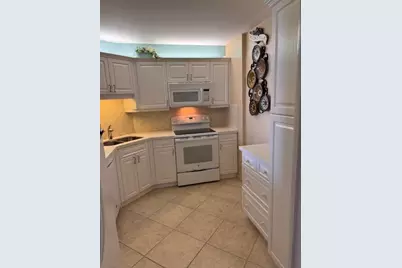 111 N Pompano Beach Boulevard #PH5, Pompano Beach, FL 33062 - Photo 10