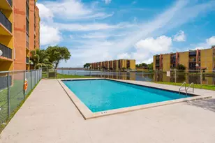 4705 NW 7th St, Miami, FL 33126 - Photo 24