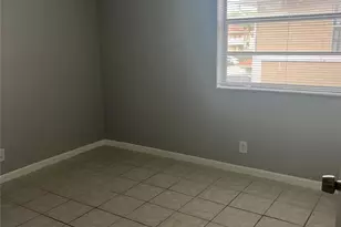 1022 Twin Lakes Dr, Coral Springs, FL 33071 - Photo 6