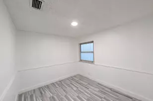 2142 NW 57th Ave, Sunrise, FL 33313 - Photo 20