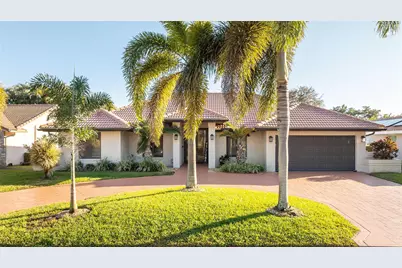 6484 NW 55th Manor, Pompano Beach, FL 33067 - Photo 2