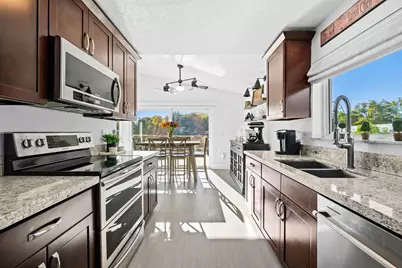 11108 E Clover Leaf Circle, Boca Raton, FL 33428 - Photo 8