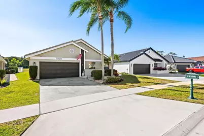 11108 Clover Leaf Circle, Boca Raton, FL 33428 - Photo 2