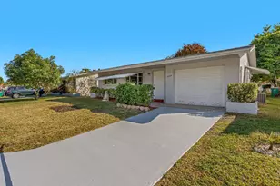 4924 NW 52nd Ct, Tamarac, FL 33319 - Photo 2