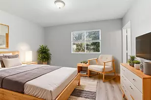 885 SW 6th Ct, Homestead, FL 33034 - Photo 4