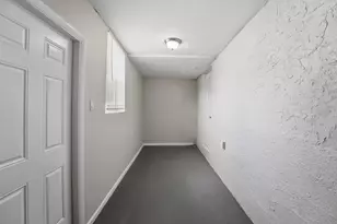 1525 NW 126th St, Miami, FL 33167 - Photo 20