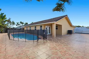 17023 SW 149th Pl, Miami, FL 33187 - Photo 36