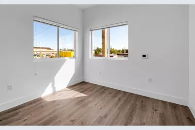 2130 NW 37th Street #2-205, Miami, FL 33142 - Photo 8