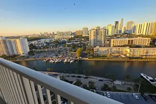 300 Bayview Dr, Sunny Isles Beach, FL 33160 - Photo 16